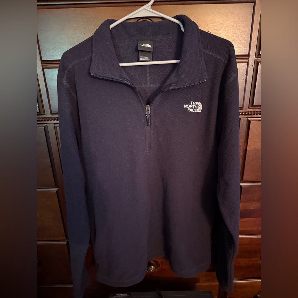 The North Face Men's Navy Quarter Zip